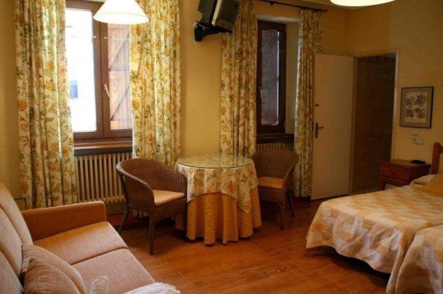 Hostal Casa Sario Jaurrieta Habitación foto